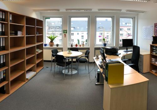 Büro 4-Achser