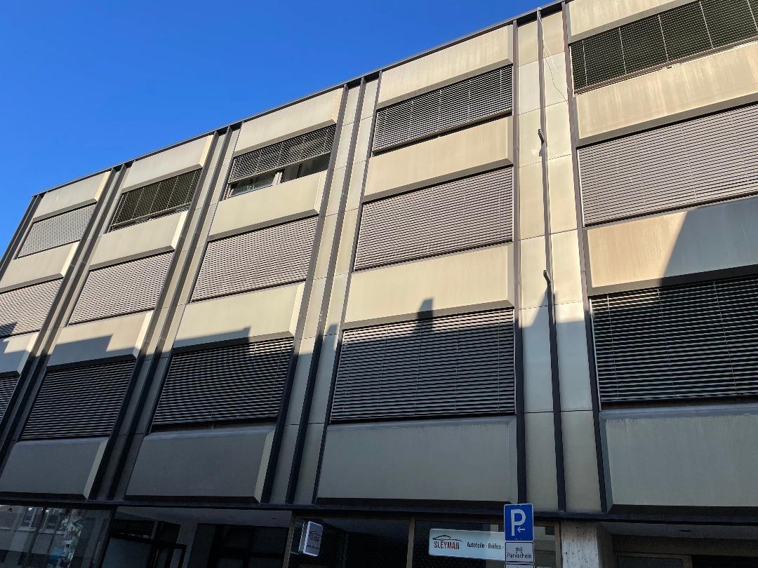 Verkehrsberuhigt, Sedanviertel in Flußnähe