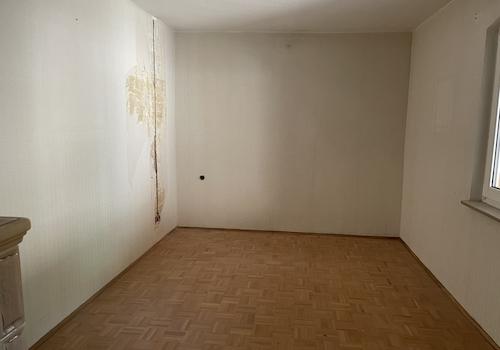 1. OG Lesezimmer und Wohnzimmer mit Kachelofen 