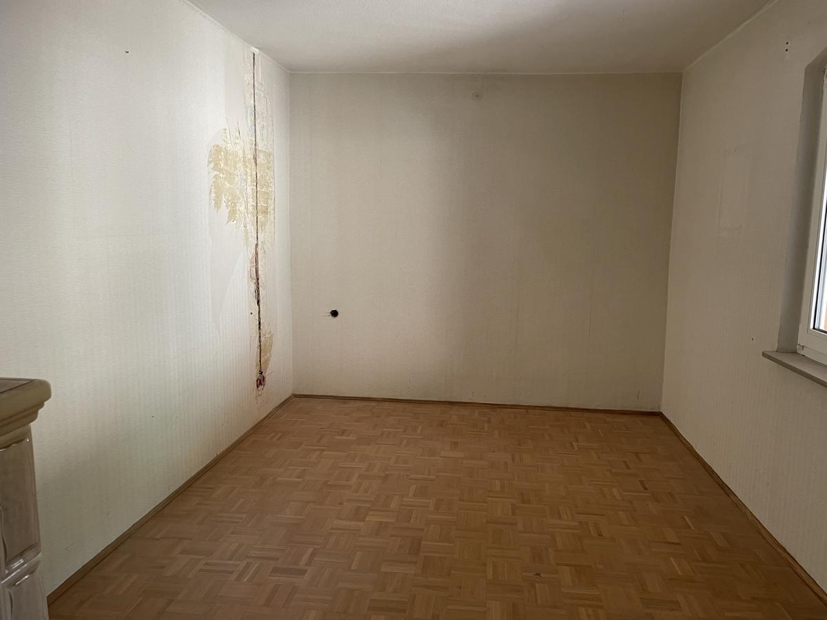 1. OG Lesezimmer und Wohnzimmer mit Kachelofen 