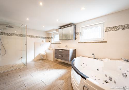 Spa-Badezimmer KG