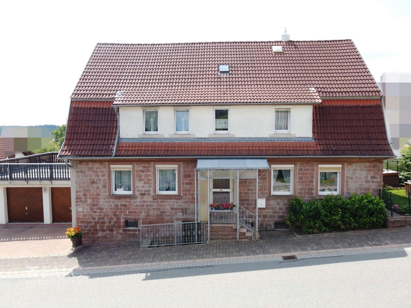 Frontansicht Wohnhaus