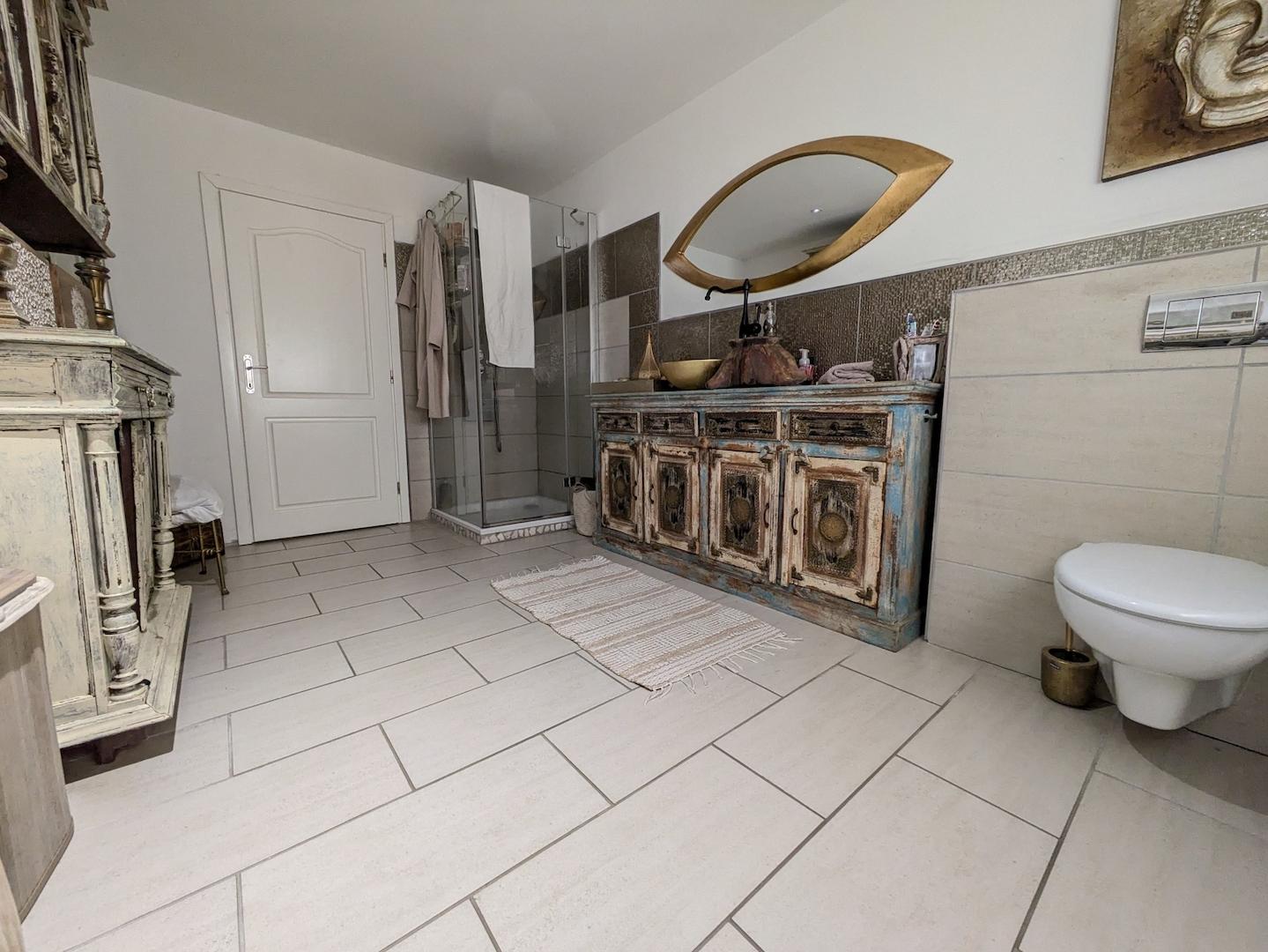 Badezimmer KG