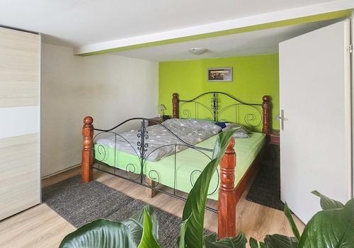 Schlafen/Arbeiten EG