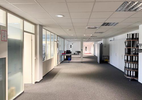 Halle 1 - UG: Flur Büroetage