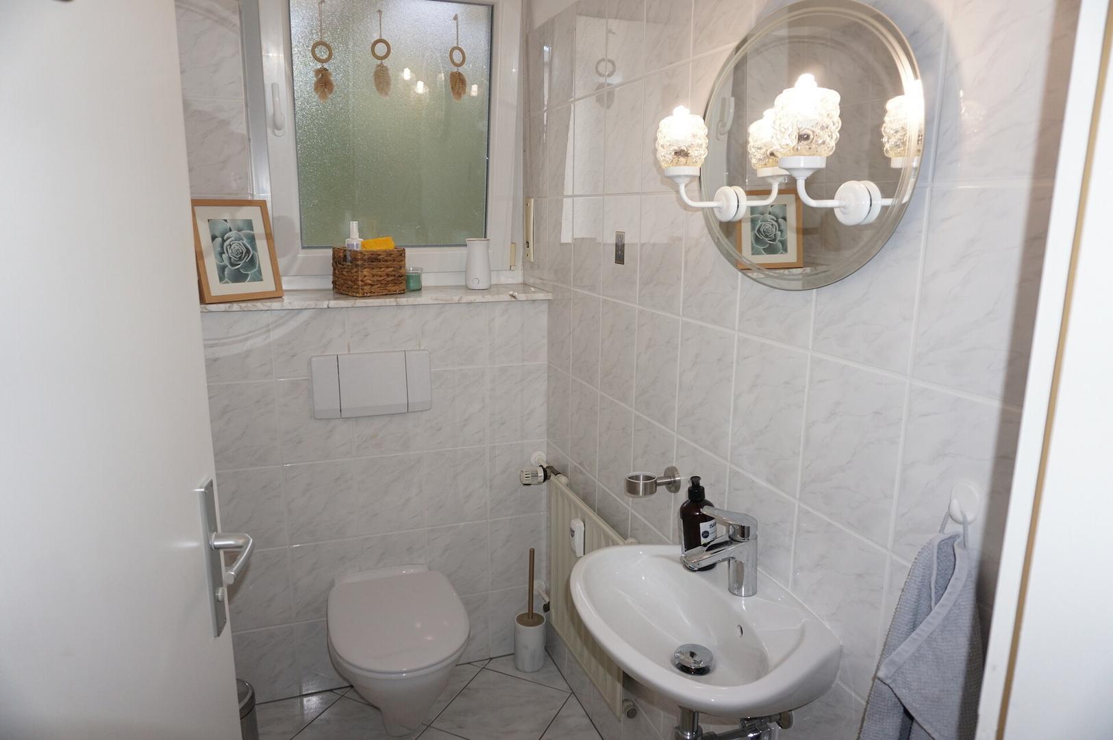 Gäste-WC EG
