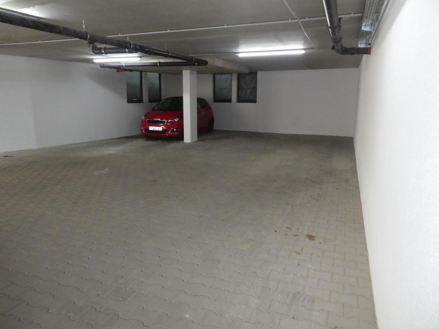 Garage 2