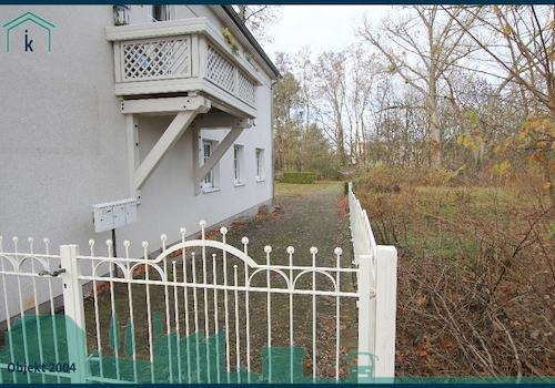 Zufahrt zu den Stellplätzen (2)