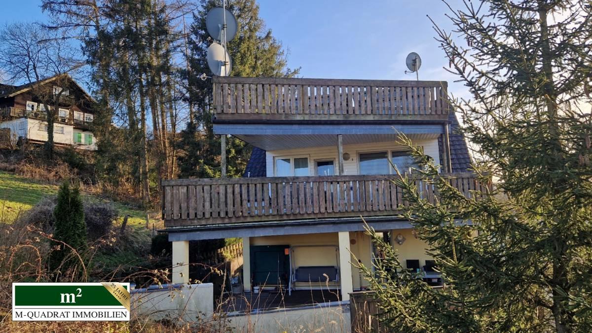 Balkone und Terrasse