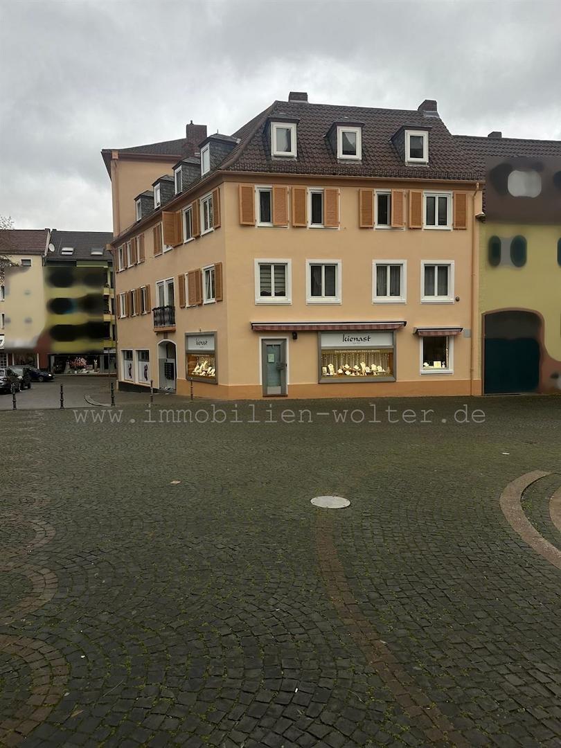 Schlossplatz Worms
