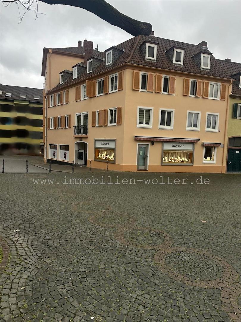  Schlossplatz Worms