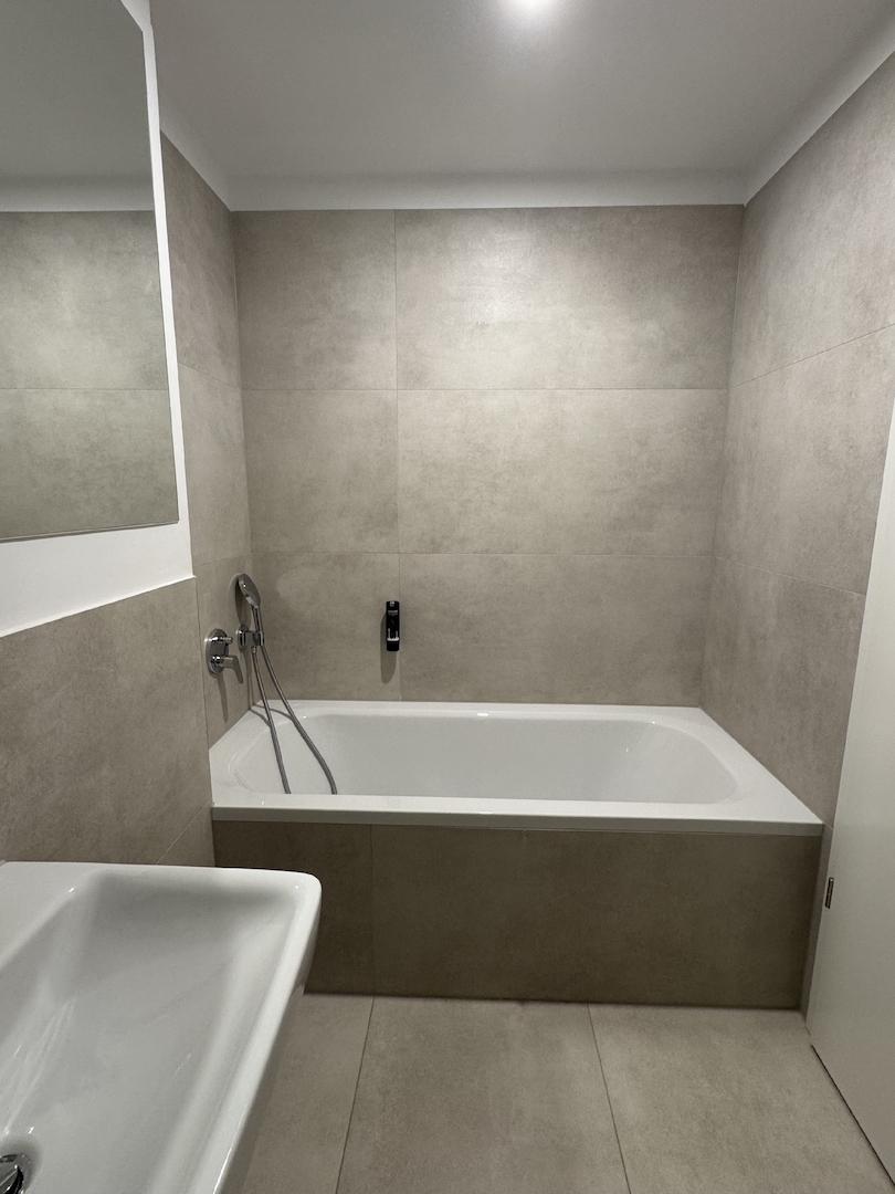 Bad mit Wanne