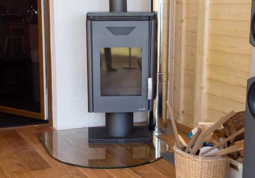 Holzofen im Wintergarten