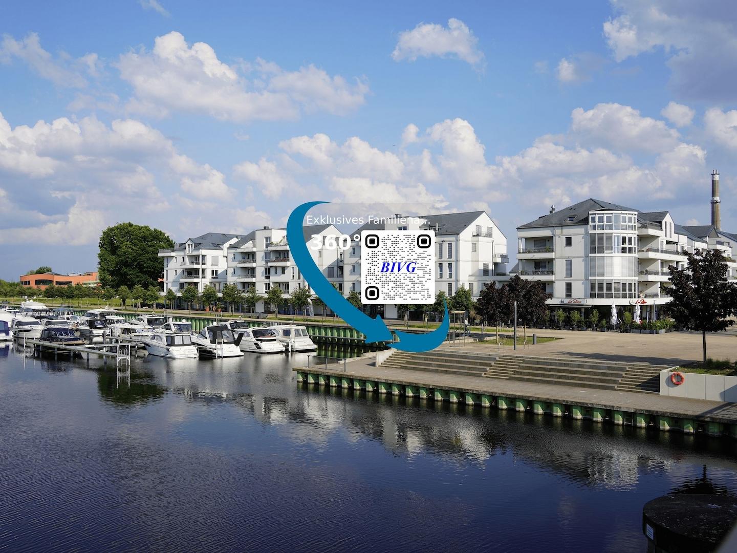 Moderne Wohnanlage am Wasser