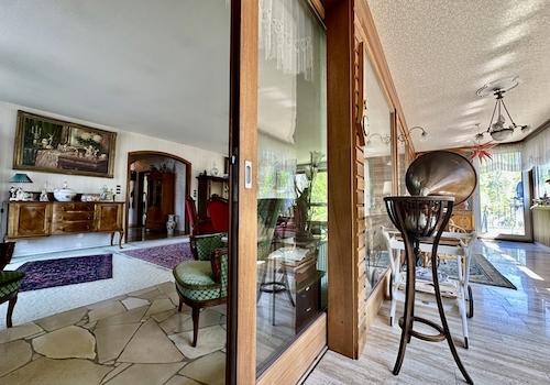 Wintergarten und Wohnzimmer