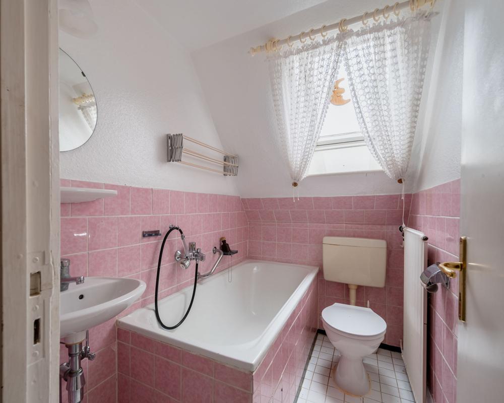 Wannenbad OG