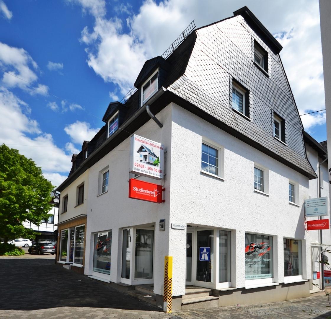 In unmittelbarer Nähe kostenlose Parkplätze