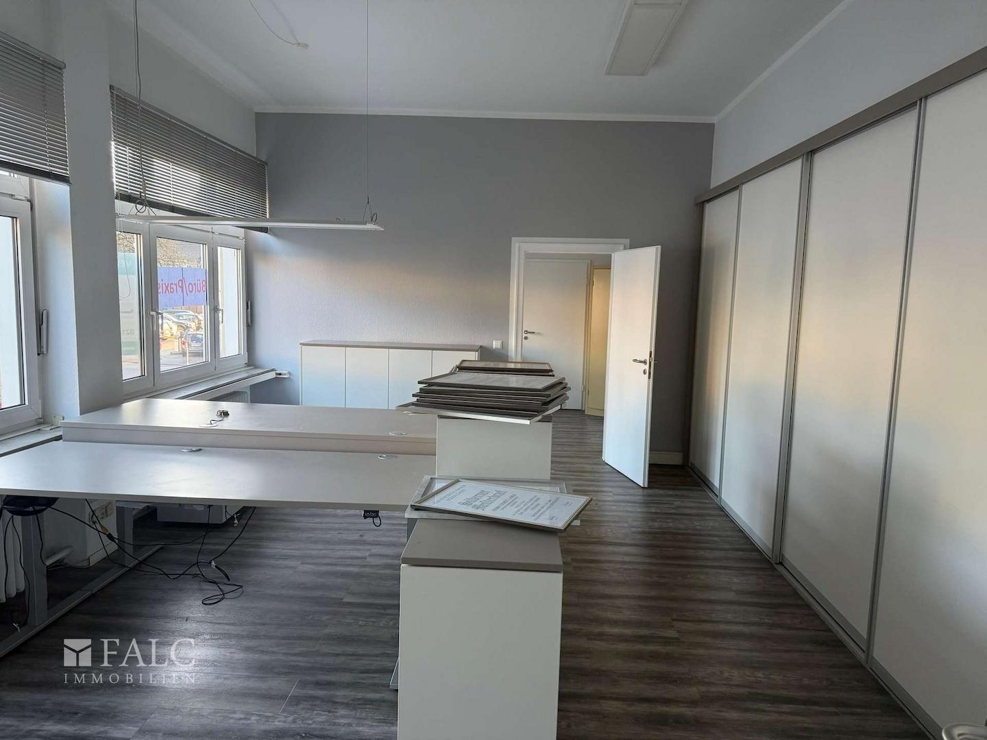 Büro 1
