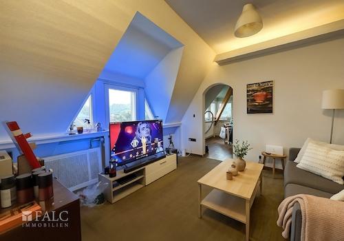 Kölner Str. DG Wohnung Wohnzimmer