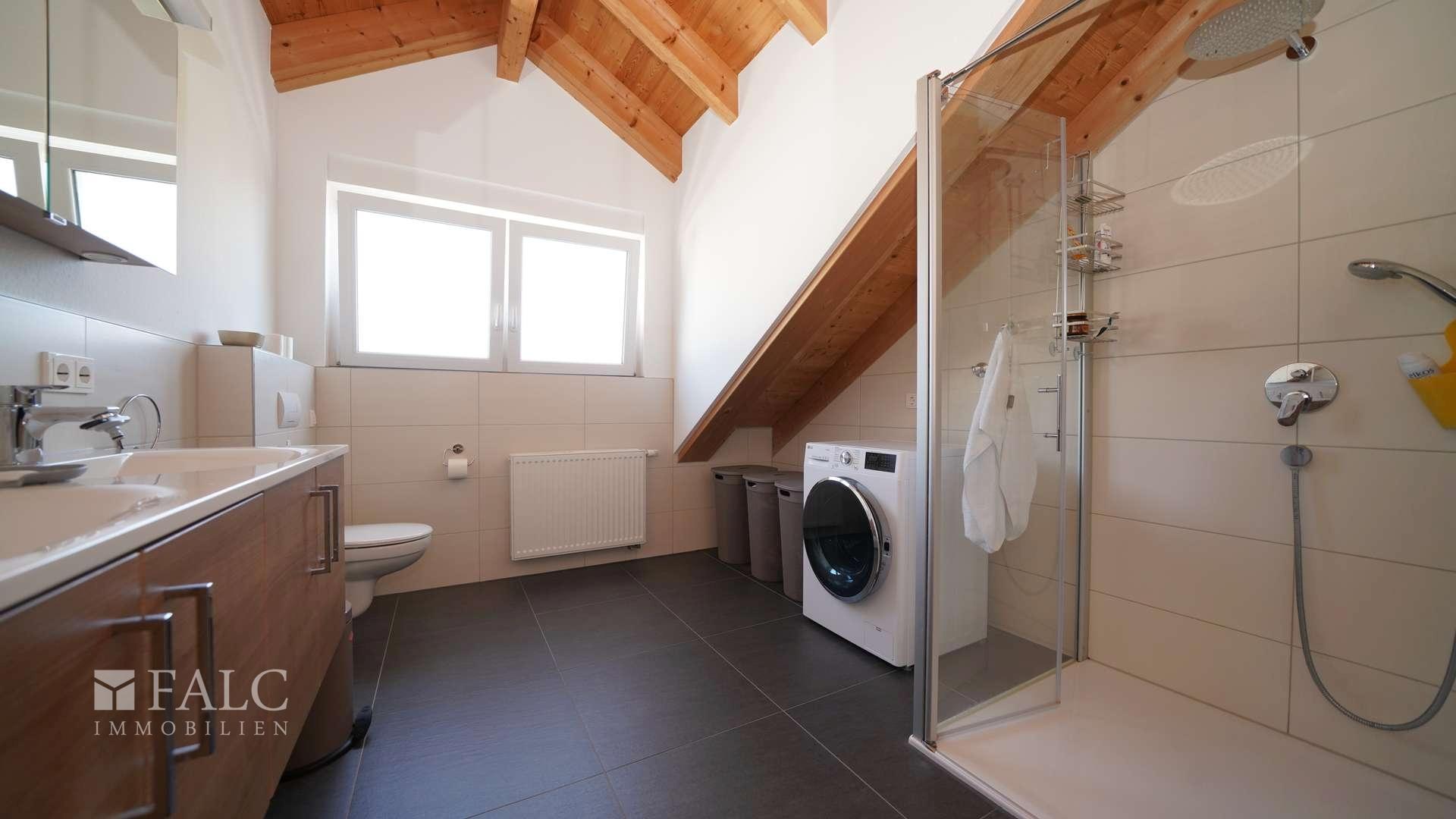 Modernes Wohlfühlbad