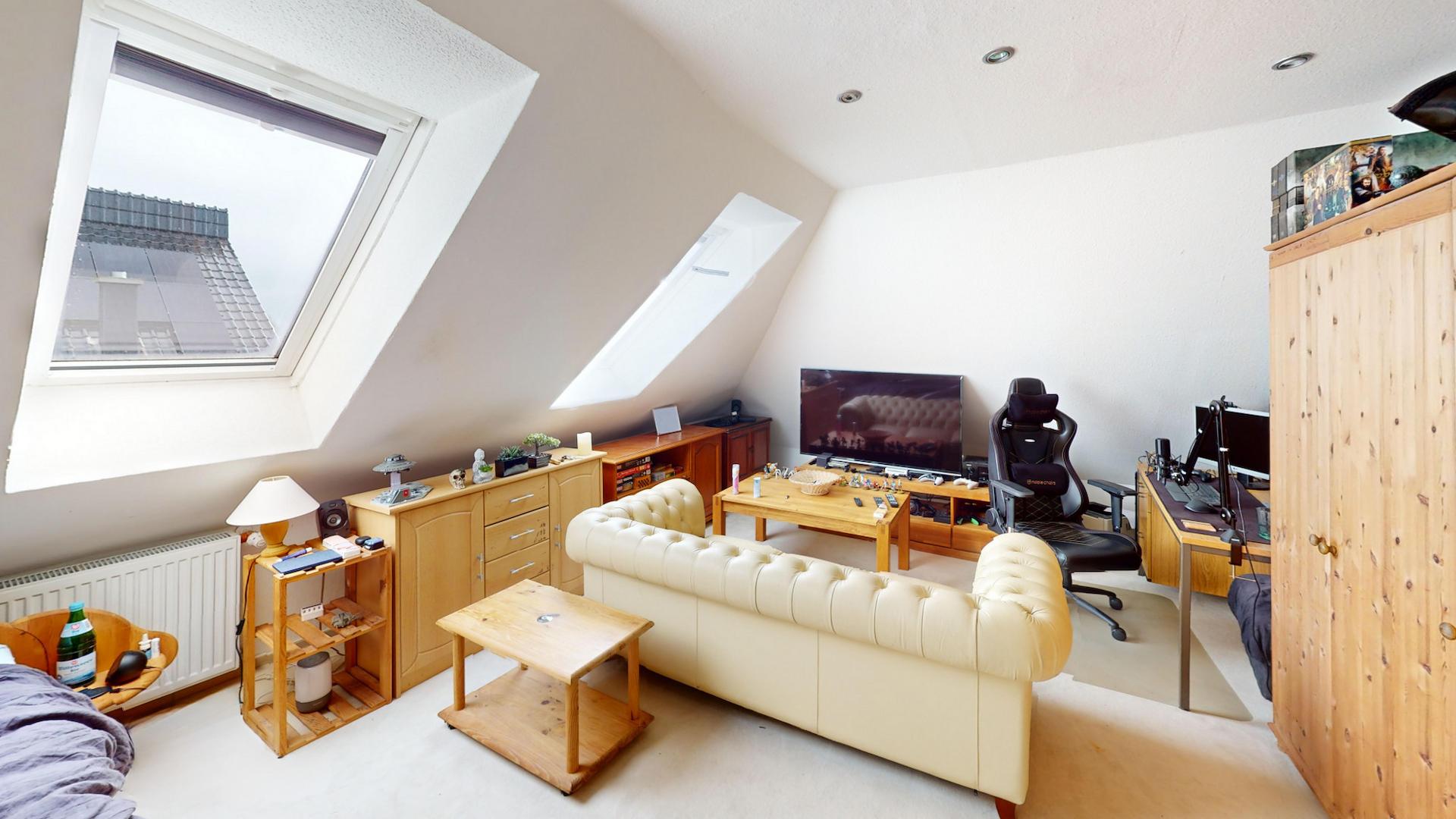 2. Schlafzimmer...