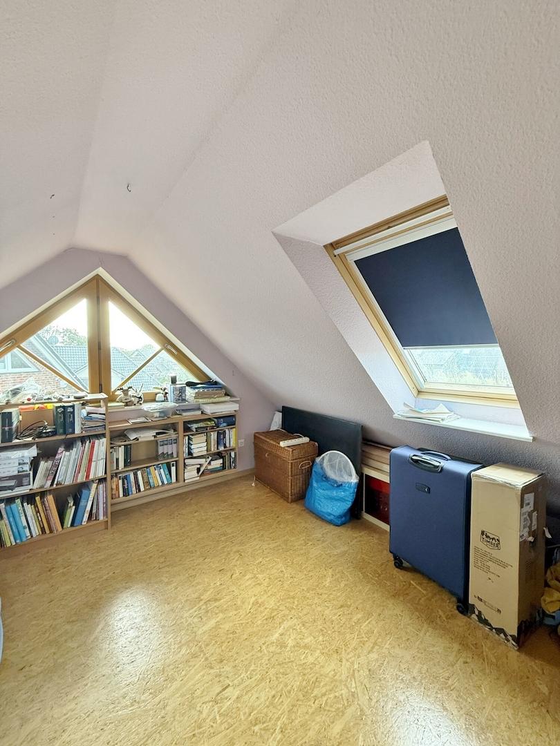 Büro oder Gästezimmer im Dachgeschoss