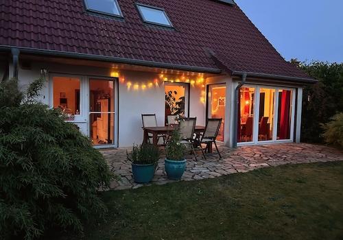 Terrasse mit Wintergarten