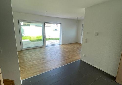 Flur mit Blick auf Terrasse