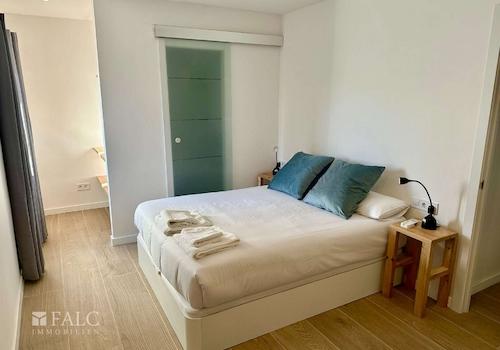 Schlafzimmer mit Ankleidezimmer