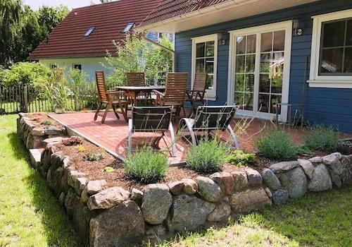 WE 1 Terrasse mit Garten 