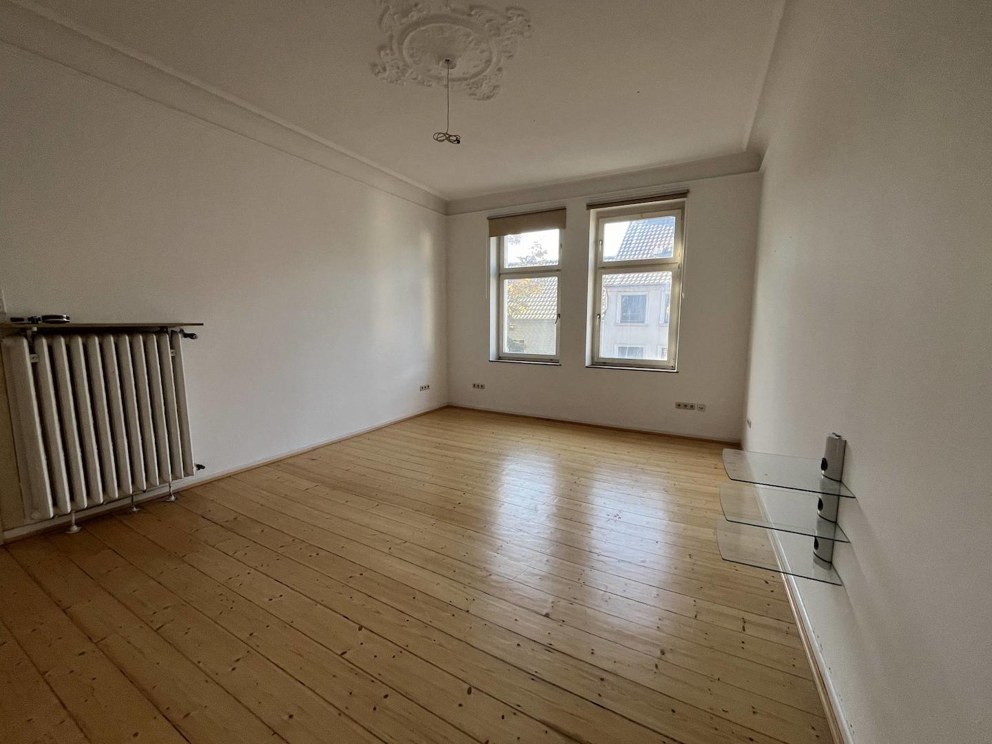 Wohn-/oder Schlafraum im OG