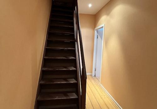 Aufgang in den Spitzboden