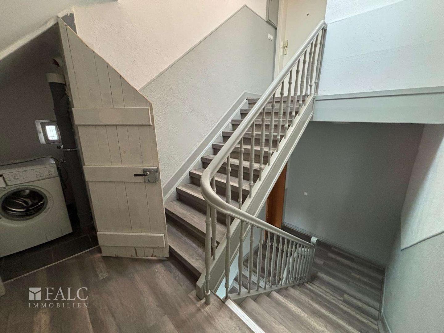 Treppenhaus_Abstellraum_Dachgeschoss 