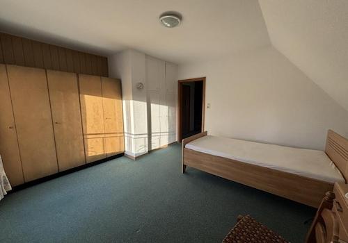 Schlafzimmer Eltern