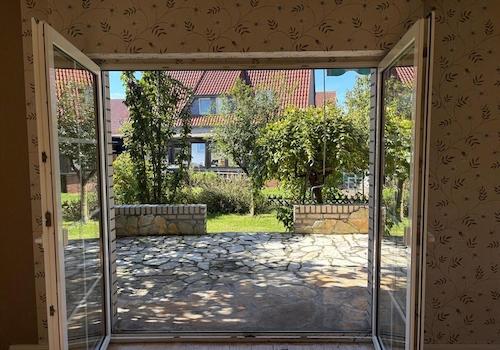 Ausblick Terrasse und Garten