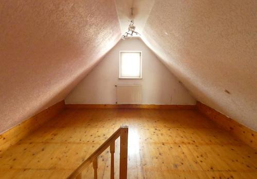 Spitzboden Raum I