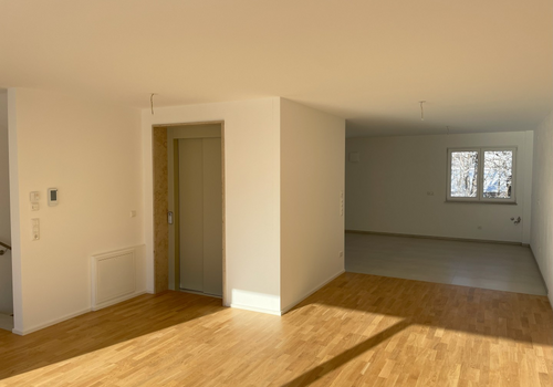 Blick in Küche aus Wohnbereich