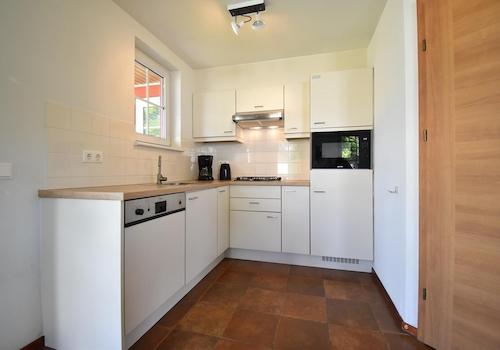 ferienhaus-cochem-badezimmer-mit-dusche.jpg006