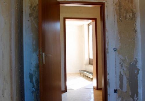 Blick aus Raum 1 in Raum 2