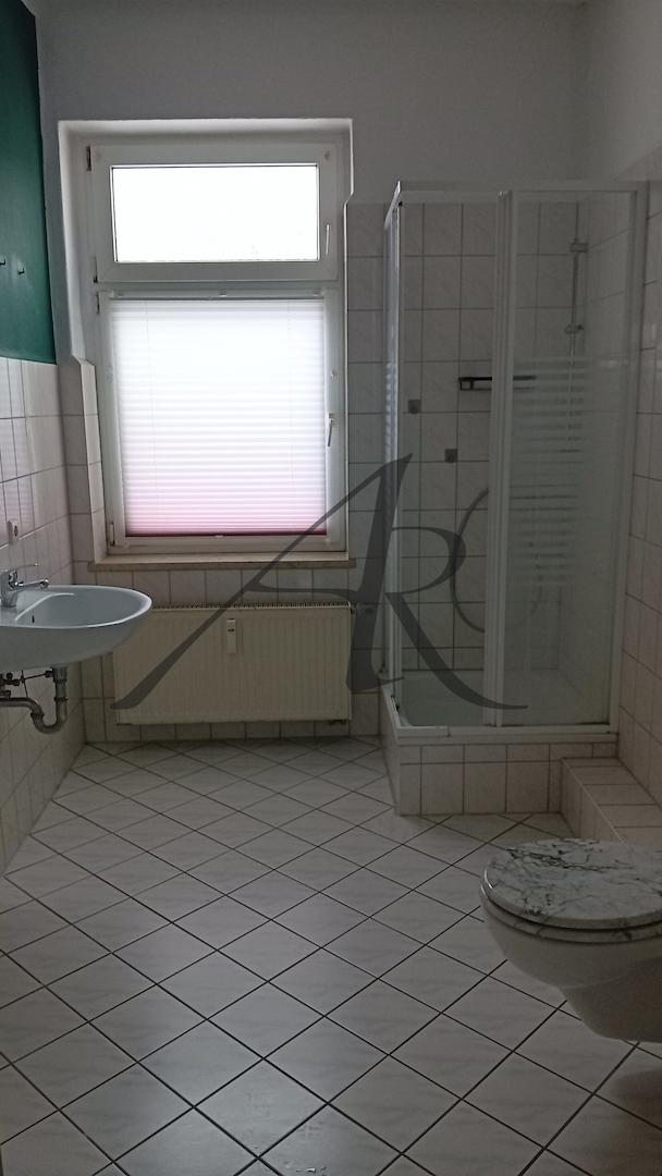 Tageslichtbad mit Dusche
