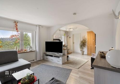 Wohnzimmer (Hauptwohnung)