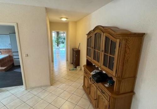 34 Flur Blick Rtg. WoZi