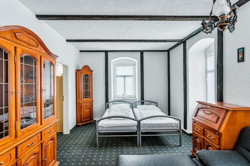 Wohn-u Schlafzimmer (EG, 1RWE)