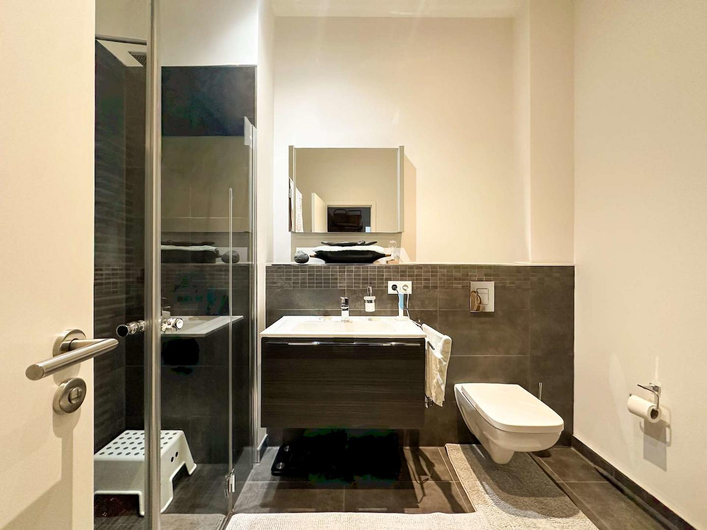 Gäste-Bad mit Dusche