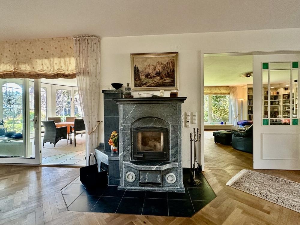 Kamin in der Wohnhalle