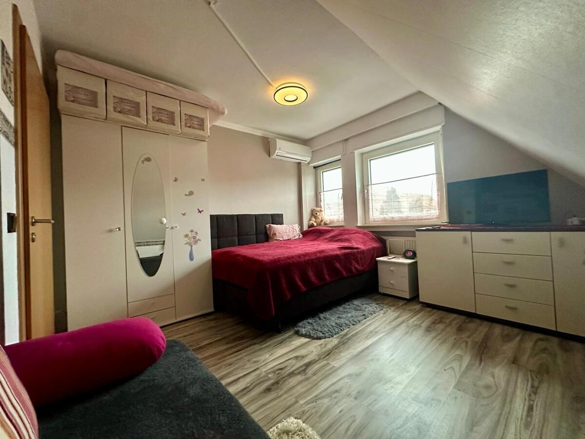 WhatsApp Image 2025-12-15 at 10.41.00 (5)