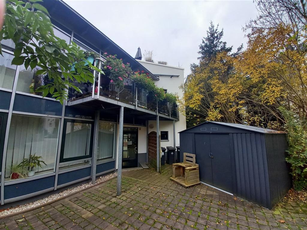 Grundstück hinter dem Haus