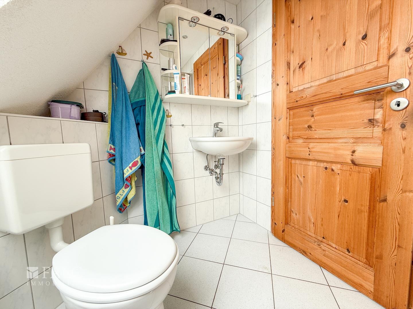 Badezimmer mit Dusche