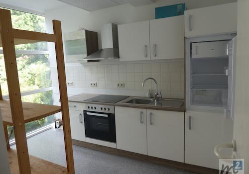 Küche mit Einbauküche