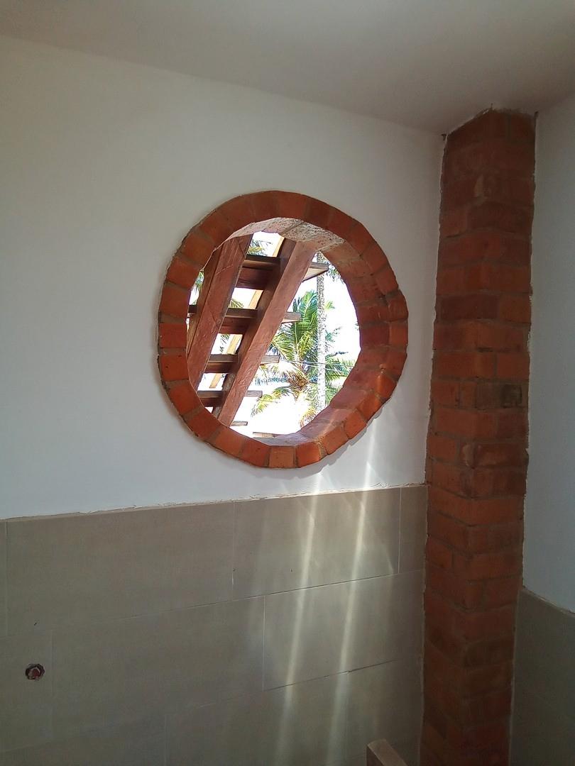 Rundes Fenster Bad 2.OG